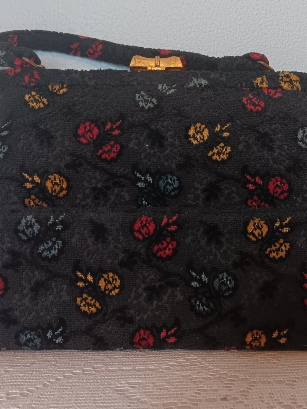 Gorgeous Vintage/MCM Velvet Top Handle Tapestry Bag Black w/ Multicolor Flowers - Picture 5 of 5